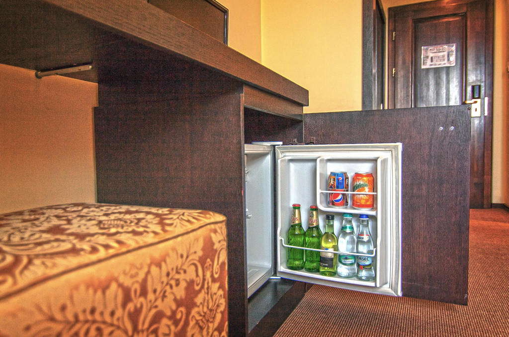 Hotel Solarino Targoviste Zimmer foto