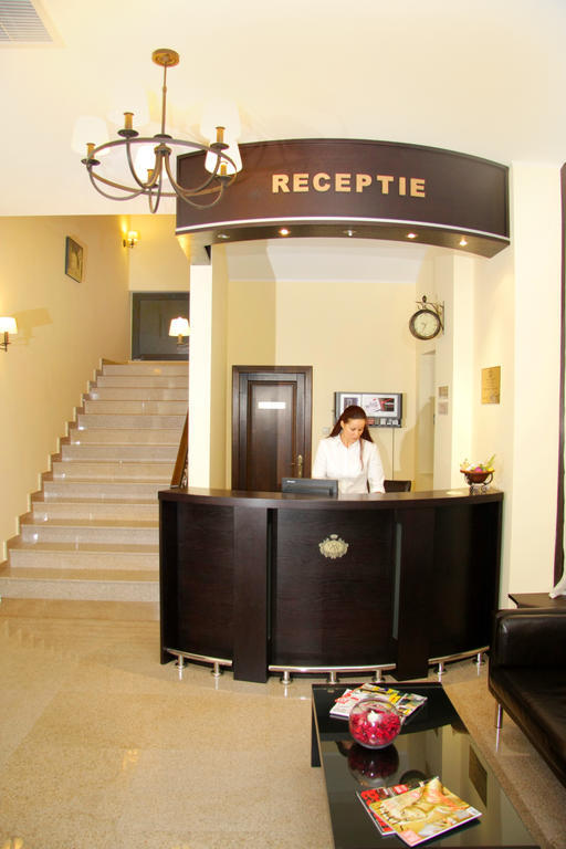 Hotel Solarino Targoviste Exterior foto