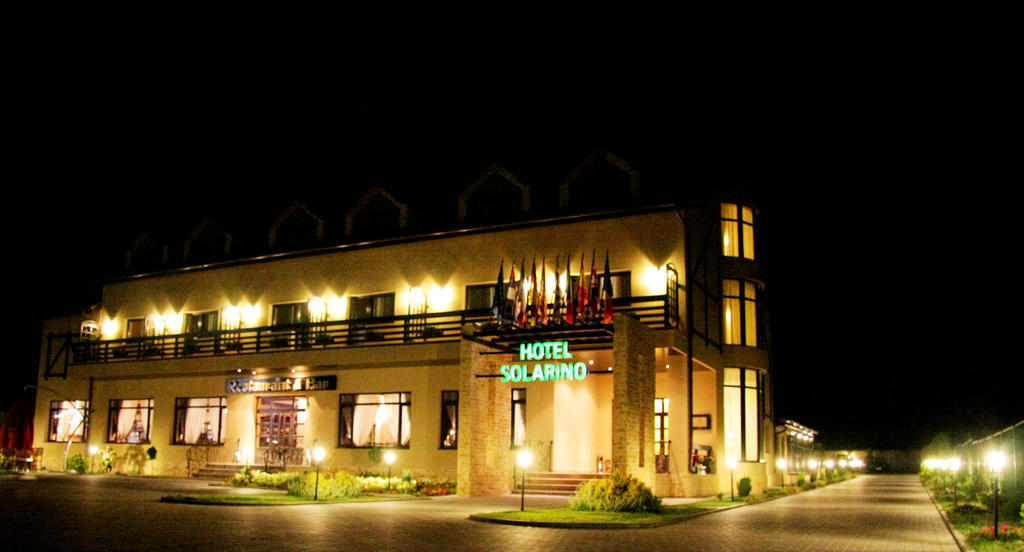 Hotel Solarino Targoviste Exterior foto